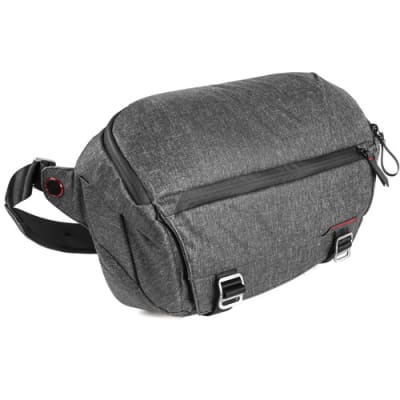 PEAK DESIGN EVERYDAY SLING (10L, CHARCOAL)